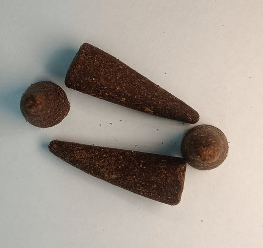 Maa Sanstha Herbal Cow Dung Dhoop Cone Mix | Natural Pooja Dhoop | Cow Dung Incense Cones (250gm)